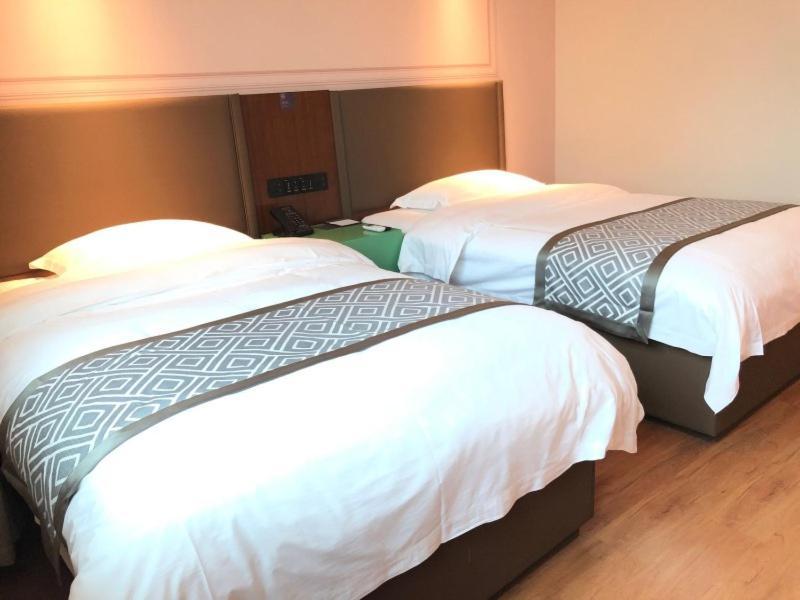 Gma Hotel Shanghai Wuning Road Zhenping Road Metro Station 외부 사진